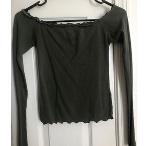 Off the shoulder long sleeve